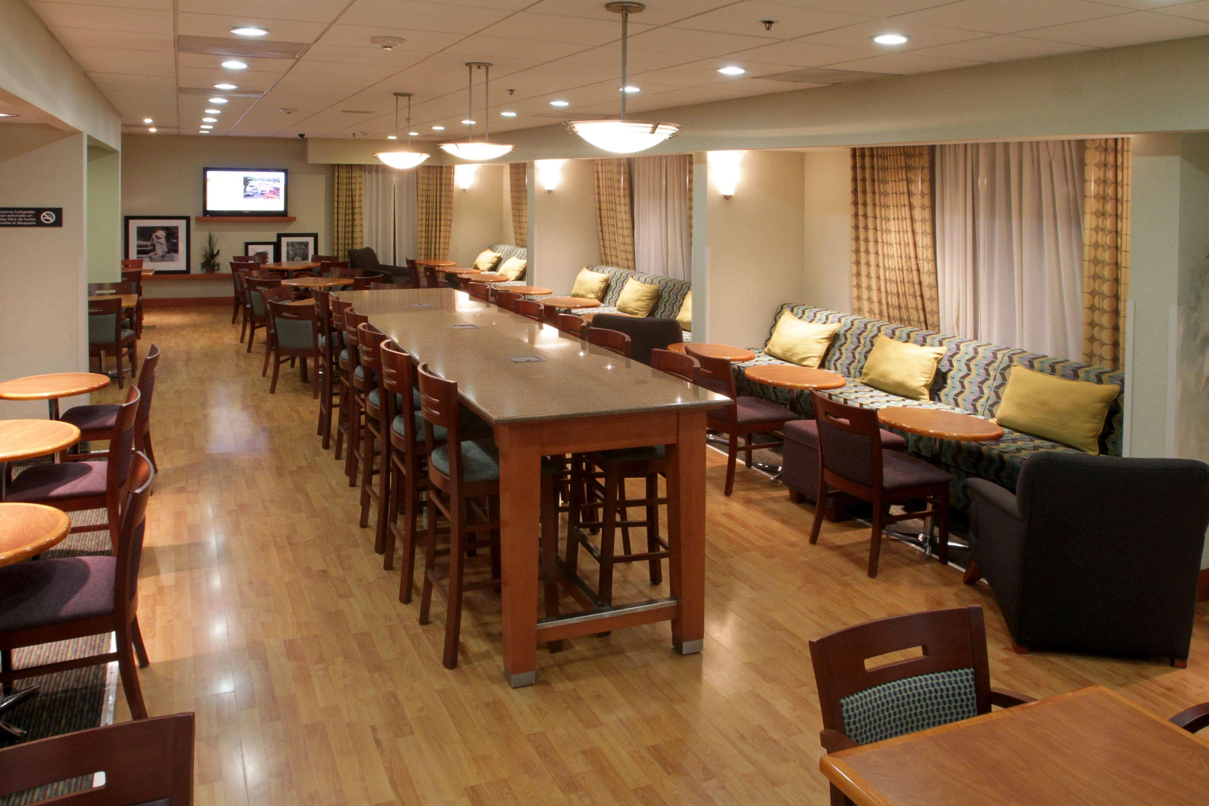 Hampton By Hilton Monterrey Galerias Obispado Dış mekan fotoğraf