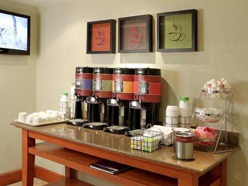 Hampton By Hilton Monterrey Galerias Obispado Dış mekan fotoğraf