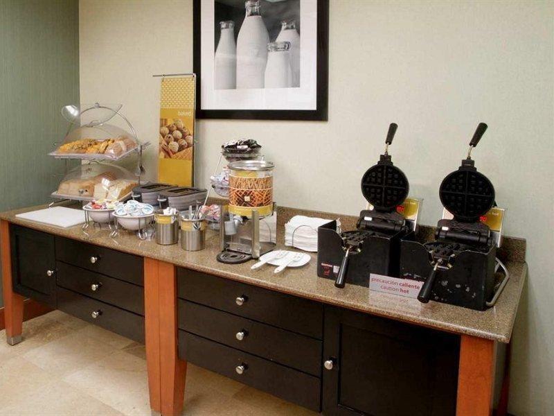 Hampton By Hilton Monterrey Galerias Obispado Dış mekan fotoğraf