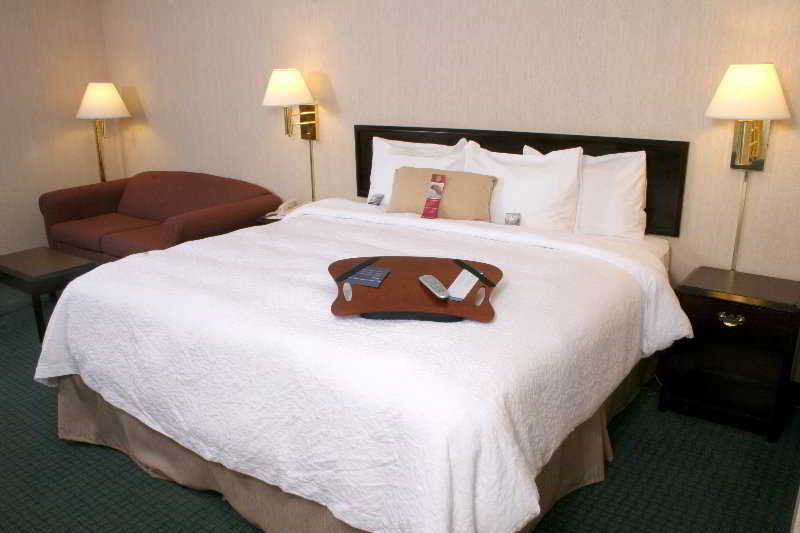 Hampton By Hilton Monterrey Galerias Obispado Dış mekan fotoğraf